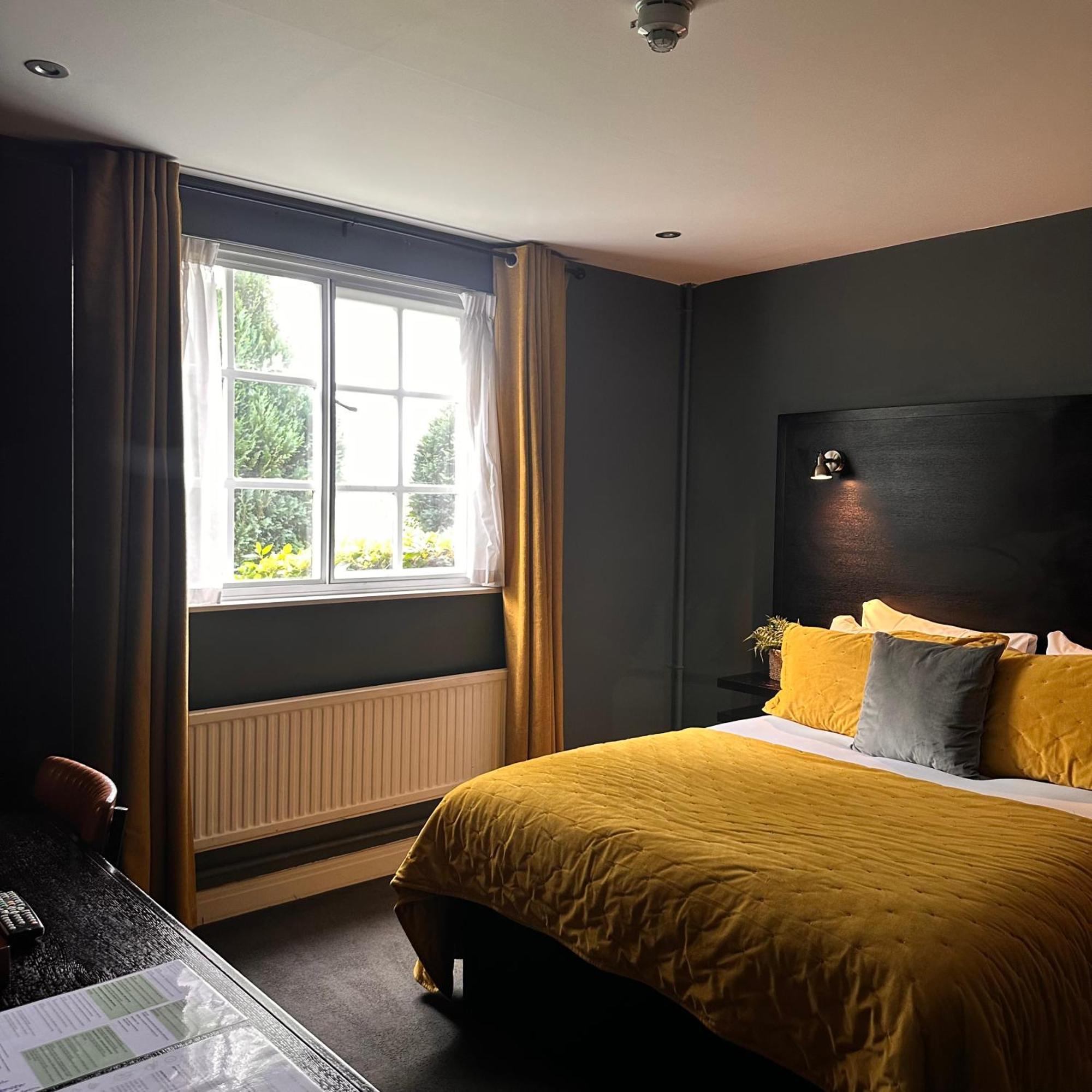 Hotel The Vicarage Holmes Chapel Exterior foto